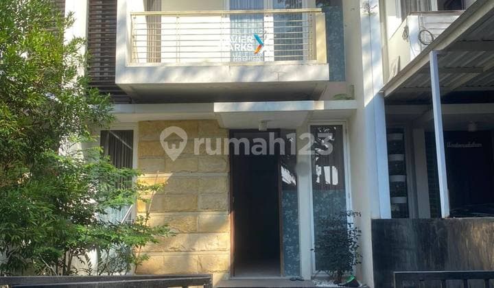 Strategic Minimalist House Near Indomaret, Suitable for Business in Araya, Malang