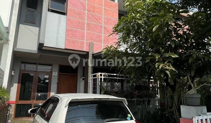 Rumah Nyaman Komplek Antapani Dekat Jalan Ters Jakarta