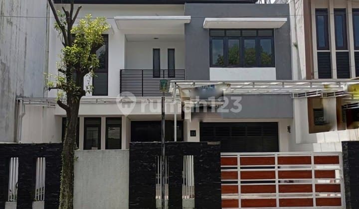 Rumah Minimalis Nyaman di Komplek Exclusive Batununggal Bandung