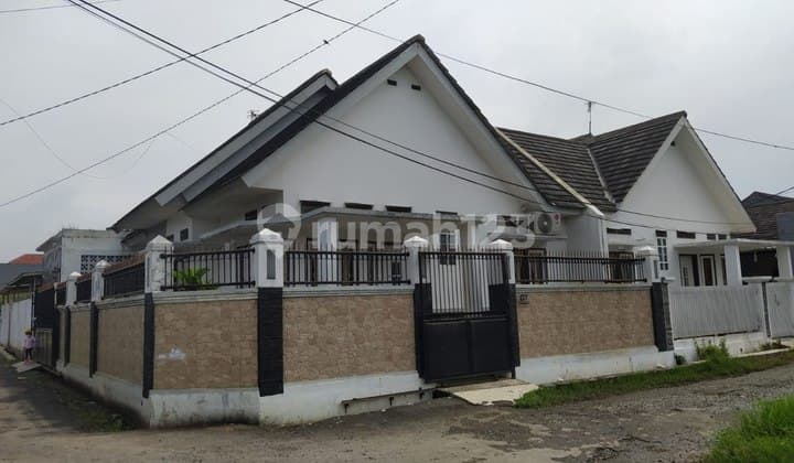 Rumah Minimalis Nyaman di Tirtawangi Ciganitri