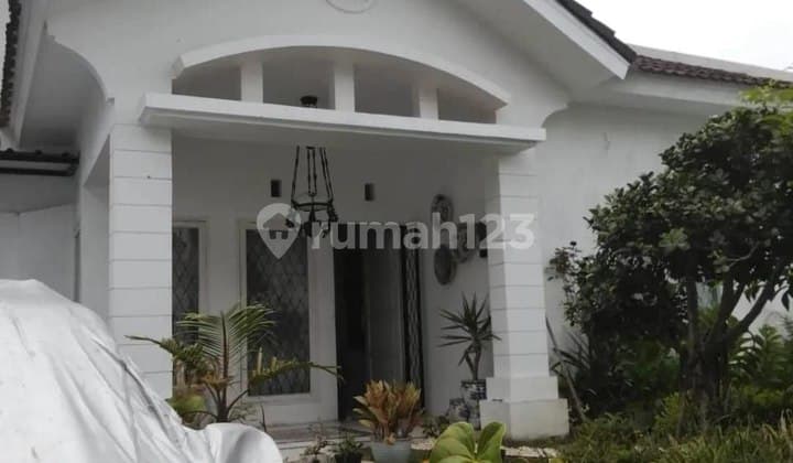 Rumah Hunian Nyaman di Komplek Elite Bandung Utara