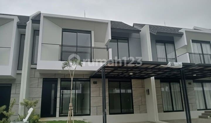 Rumah Baru Minimalis Modern Strategis di Kota Baru Parahyangan