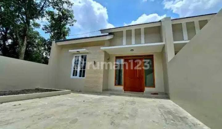 Rumah Baru Nyaman Siap Huni Strategis di Bandung Timur