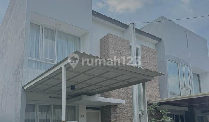 Drumah Minimalis One Gate System di Komplek Area Soekarno Hatta