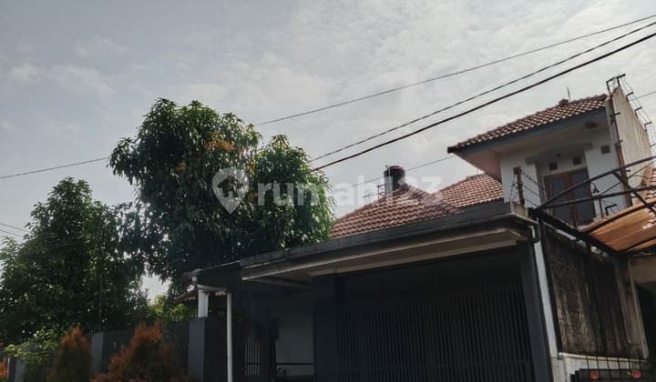 Rumah Hook Mewah Nyaman di Antapani Lingkungan Tenang dan Asri