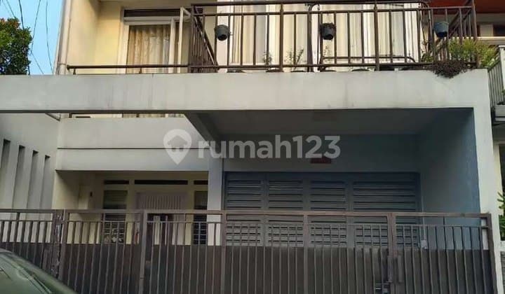 Rumah Hunian Mewah 3 Lantai Siap Huni Cikutra