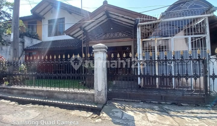 Rumah Buah Batu Nyaman dengan Lingkungan Tenang dan Aman