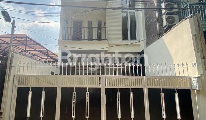 JUAL RUMAH DI KEMANG TIMUR, JAKARTA SELATAN.