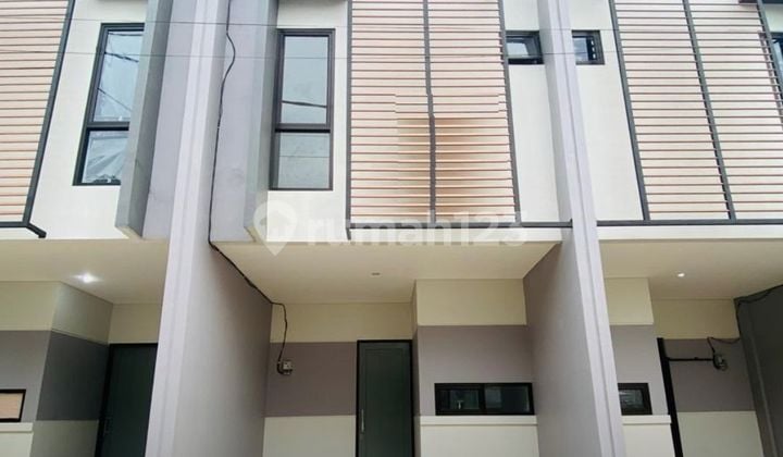 For Sale Brand New House Di Jagakarsa Dalam Townhouse & Unfurnish