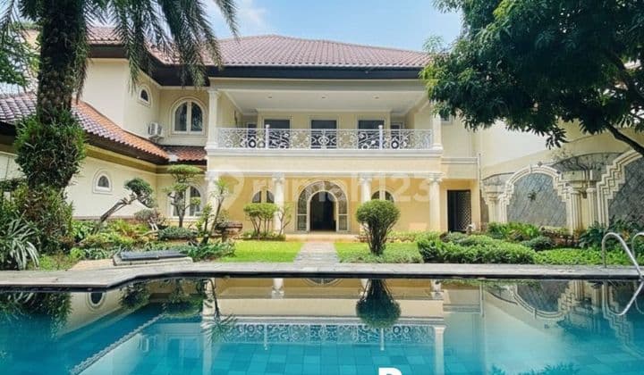 Rumah Luxury Classic di Kemang - Siap Huni dan Sangat Terawat