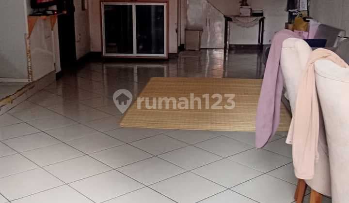 Dijual Rumah Asri Siap Huni di Cibolerang, Bandung
