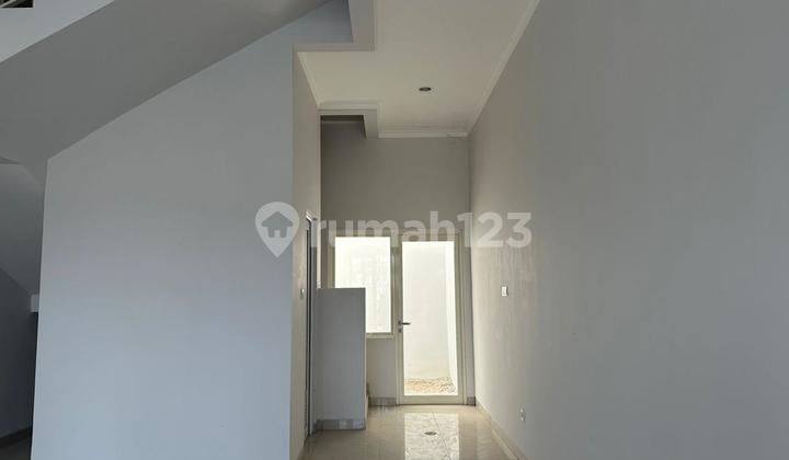 For Sale: New Ready-to-Use Shophouse at Podomoro Park Boulevard South