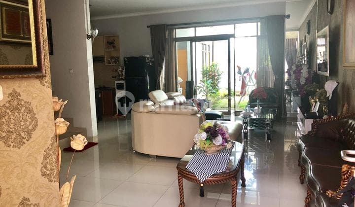 Rumah Minimalis 2 LT Dalam Komplek Antapani Dekat Borma