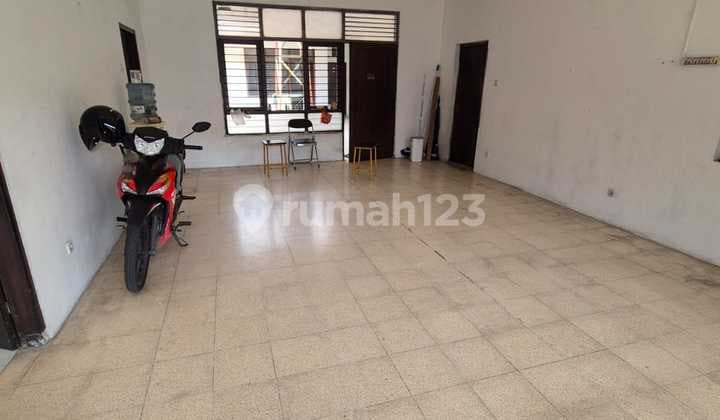 Rumah Lama Terawat Sayap Pajajaran Pasirkaliki Bandung