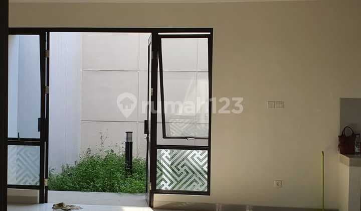 Disewakan Rumah Siap Pakai di Podomoro Park, Bandung