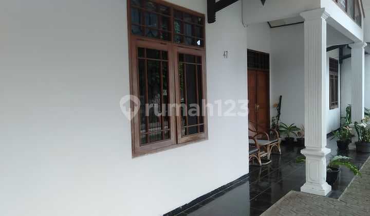 Dijual Rumah Siap Huni Posisi Hook di Sayap Lengkong