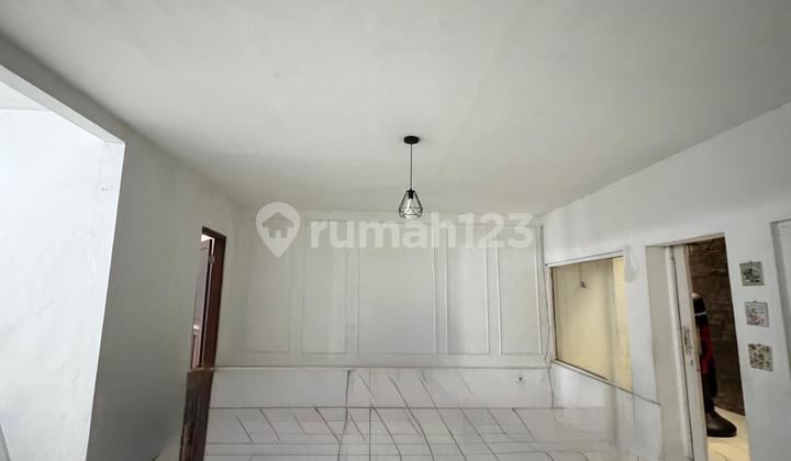 For Rent: Comfortable Unfurnished House, Buah Batu Wing, Bandung