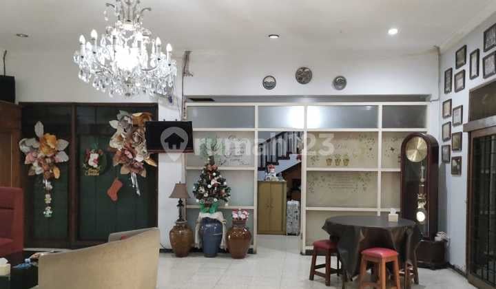 Dijual Rumah dan Tempat Usaha di Sayap Pelajar Pejuang Bandung