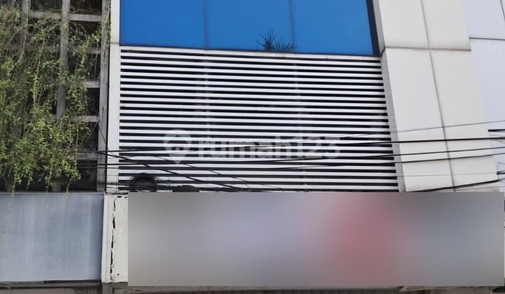 For Sale/Rent: Ex-Bank Daerah Roxy Shop House