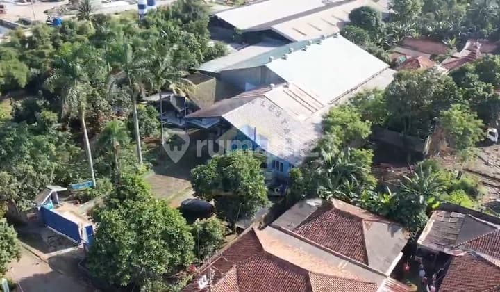 Ready-to-Use Shm Factory with Container Access in Kemuning Village.