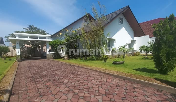 Rumah Panjang Jiwo Luas 1080 Row 4 Mobil