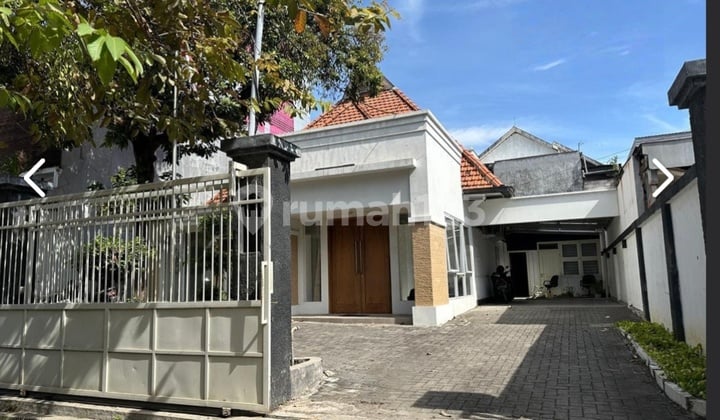 Rumah Usaha Kantor Surabaya Pusat Shm Siap Huni