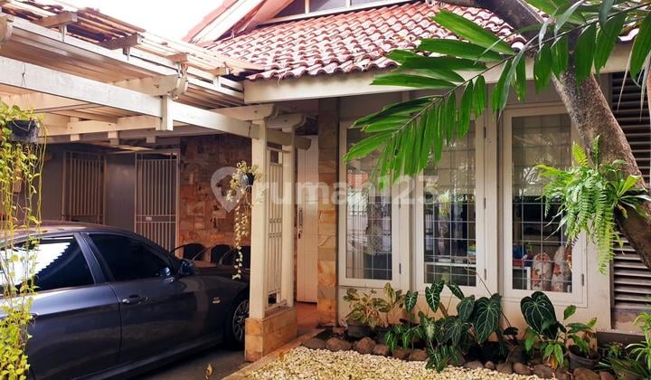Rumah Bagus Semi Furnished SHM Lebak Bulus, Jakarta Selatan