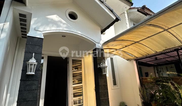 For Sale Rumah 2 Lantai Semi Furnished SHM Lebak Bulus, Jakarta Selatan