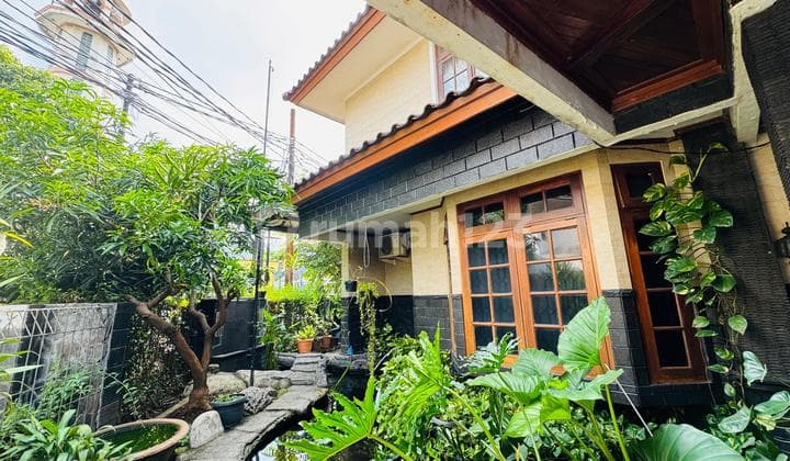 Dijual Rumah Bagus Semi Furnished SHM Tanjung Barat, Jakarta Selatan