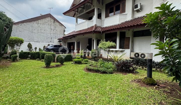 Rumah 2 Lantai Bagus Semi Furnished SHM Cilandak, Jakarta Selatan