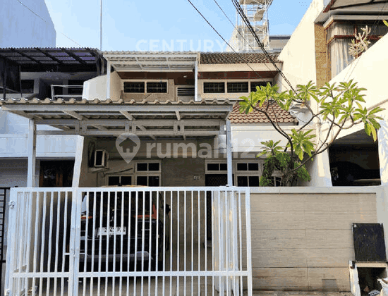 Rumah Cantik 1.5Lt di Kelapa Gading Yg Deket Banget Dgn Mkg