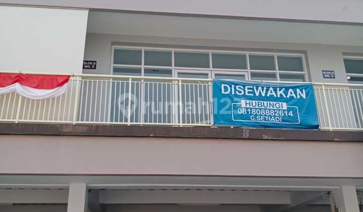 For Rent: Nice Shop House in a Strategic Location H Nawi