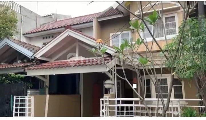 2.5-Story House in Sector 7A Gading Serpong, Tangerang