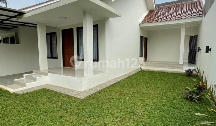 Rumah Cantik di Plumeria Residence Graha Bintaro Pondok Aren, Tangerang Selatan