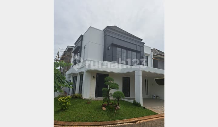 Classic House with a Modern Touch Cluster Nusaloka BSD City