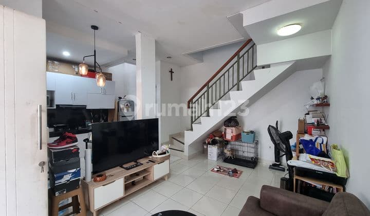 Rumah 2 BR Semi Furnished di Virginia Village Gading Serpong, Tangerang