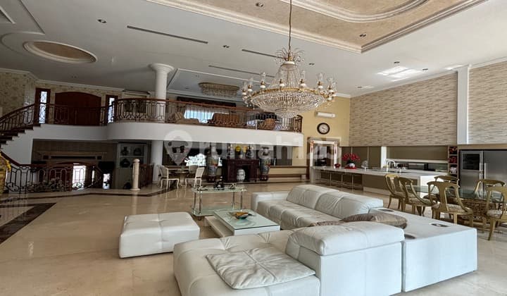 Luxury! Rare Exclusive Furnished Setraduta House.