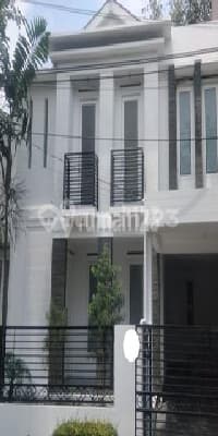Dijual Rumah Siap Huni di Bintaro Sektor 9