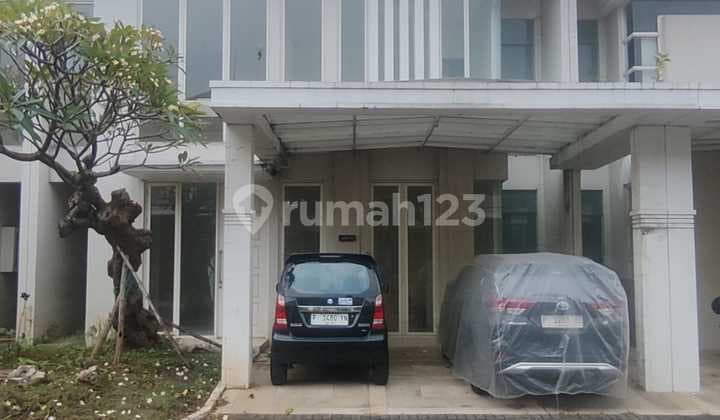 LELANG Rumah di Rumah grand pakuwon