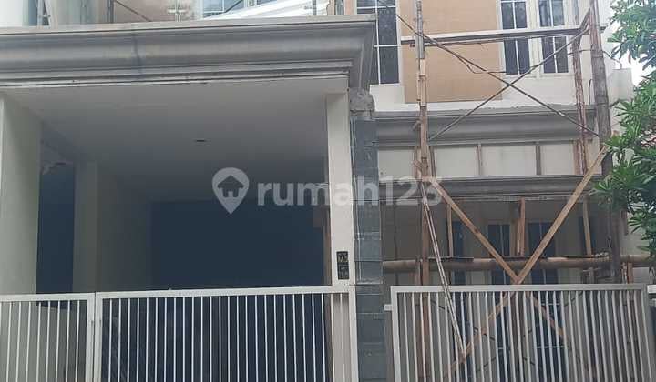 Jual Rumah Siap Huni Araya 2 Semolowaru Surabaya Timur