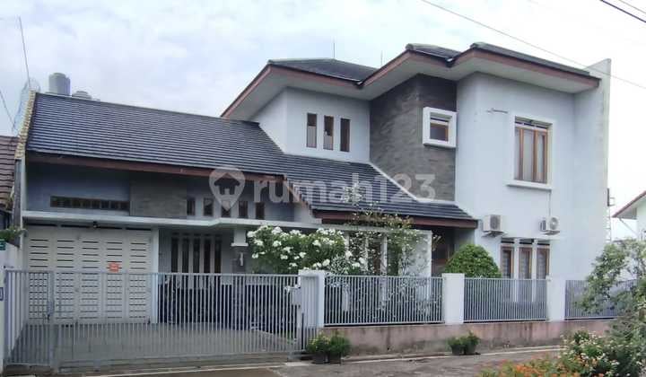 Jual Rumah Asri Tanah Luas Jl Pesantren Kota Cimahi Utara
