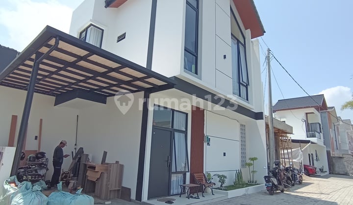 Jual Rumah Baru Cluster Arcamanik Pusat Kota Bandung