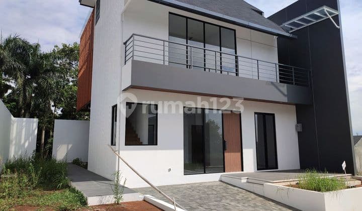 Luxury House Charm Dago Village Residence Downtown Bandung