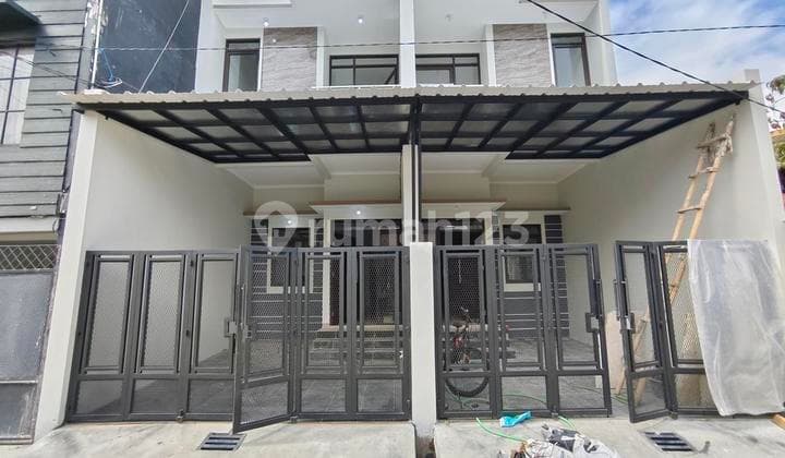 Jual Rumah Baru 2 Lantai Terkini di Dekat Griya Margahayu Bandung