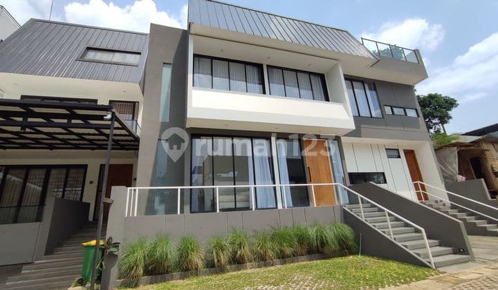 Jual Rumah Investasi Mewah 3Lantai SHM Sayap Dago Utama Bandung