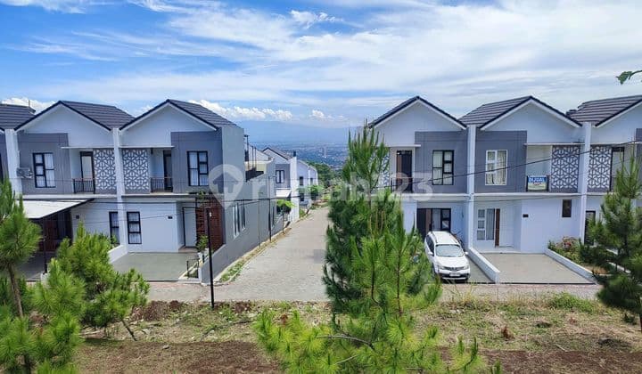 Rumah Villa Modern Exit Tol Padalarang Ngamprah Bandung