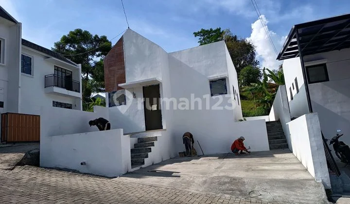 Jual Rumah Baru Tropis Cluster Forest Village Jatihandap Bandung