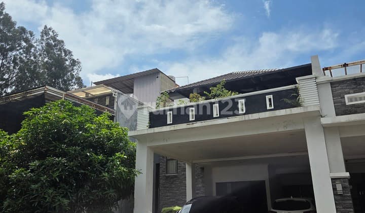 Dijual Cepat Rumah di Legenda Wiaata Cibubur