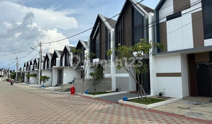 Rumah Strategis Cicilan Ringan Akses Juara