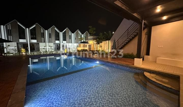 Jarang Ada Rumah Stategis Fasilitas Kolam Renang Tanpa Uang Muka